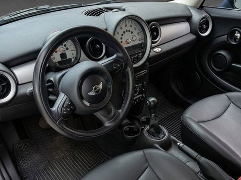 Used 2013 MINI Cooper Clubman FWD image 3