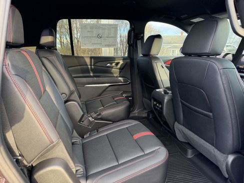 New 2026 Chevrolet Traverse RS image 21