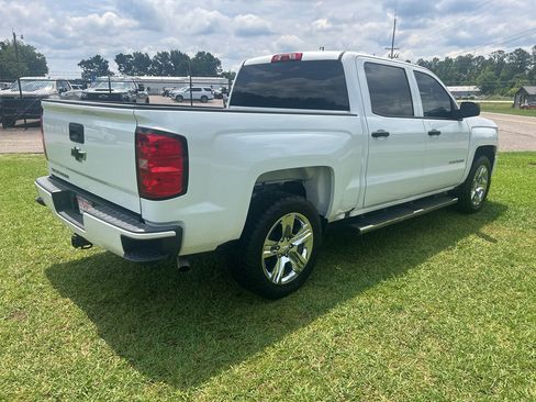 Used 2018 Chevrolet Silverado 1500 Custom w/ Custom Value Package RWD image 10