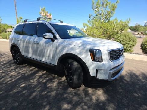 Used 2024 Kia Telluride SX Prestige w/ Towing Package AWD/4WD image 3