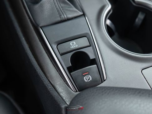 Used 2021 Toyota Camry SE w/ Cold Weather Package image 35