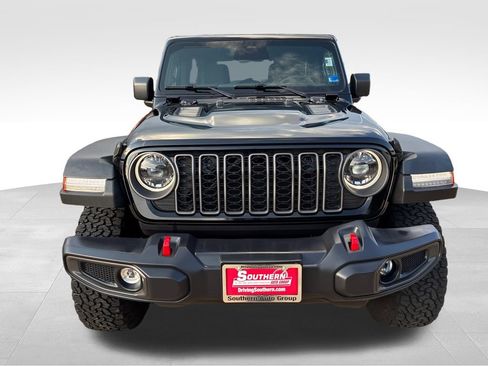 Used 2026 Jeep Wrangler Unlimited Rubicon AWD/4WD image 9