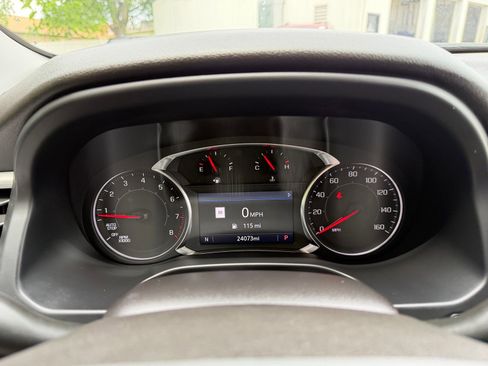 Used 2023 GMC Acadia SLT FWD image 38