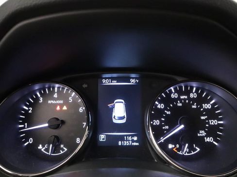 Used 2017 Nissan Rogue SL FWD image 4