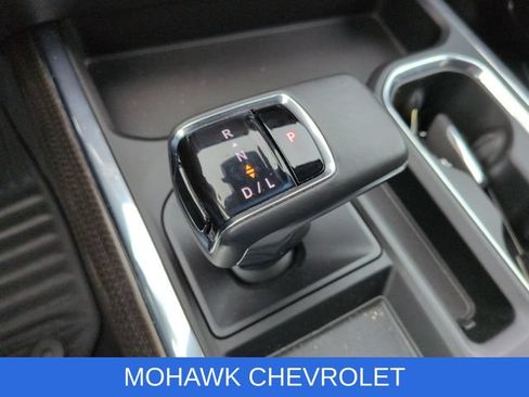 Used 2022 Chevrolet Silverado 1500 RST w/ Z71 Off-Road Package AWD/4WD image 16