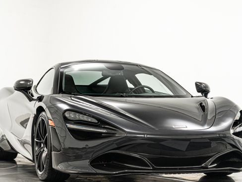 Used 2019 McLaren 720S Luxury image 3