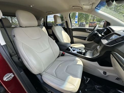 Used 2019 Ford Edge Titanium AWD/4WD image 26