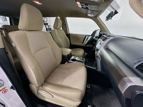 Used 2014 Toyota 4Runner SR5 image 28