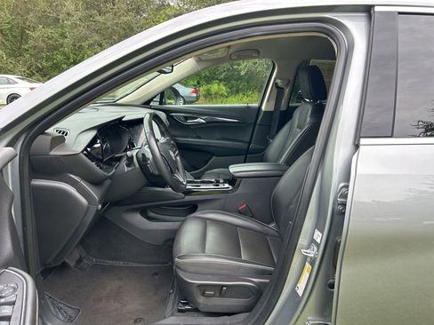 Used 2023 Buick Envision Essence image 9