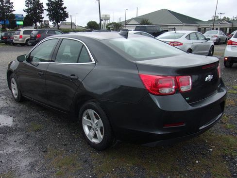 Used 2016 Chevrolet Malibu LT FWD image 7