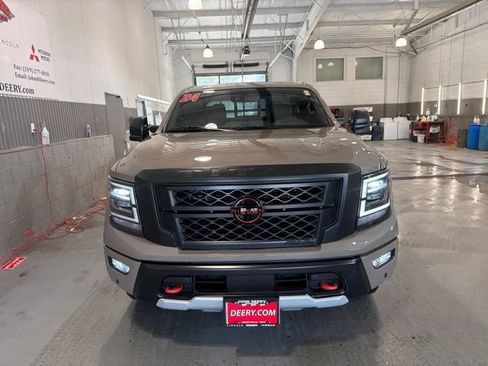 Used 2024 Nissan Titan PRO-4X w/ Pro-4x Convenience Package AWD/4WD image 8