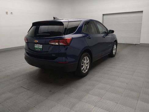 Used 2022 Chevrolet Equinox LS AWD/4WD image 9