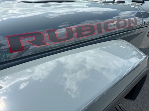 New 2025 Jeep Gladiator Rubicon image 15