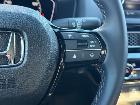 Used 2023 Honda Civic Sport image 18