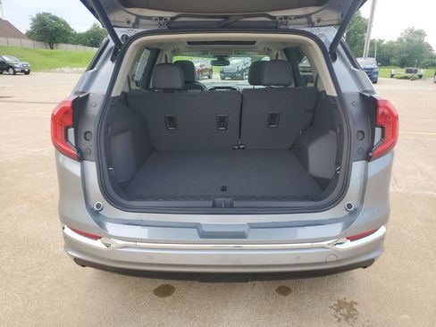 Used 2023 GMC Terrain Denali image 33