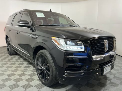 Used 2020 Lincoln Navigator Reserve w/ Equipment Group 208A Reserve image 4