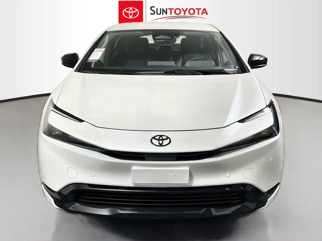 New 2027 Toyota Prius FWD image 8