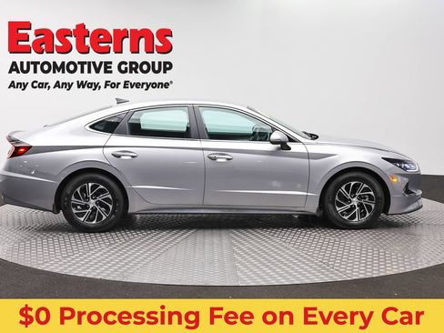 Used 2023 Hyundai Sonata Blue FWD image 4