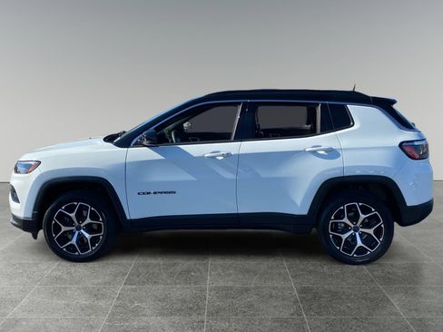 Used 2025 Jeep Compass Limited image 2
