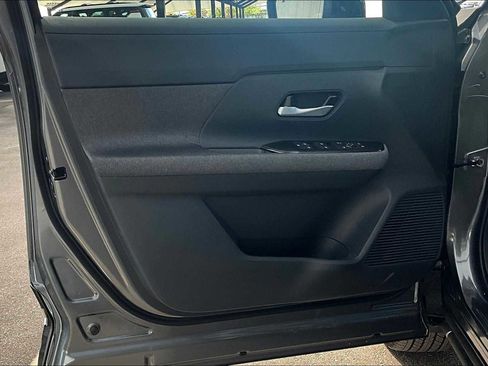 New 2026 Nissan Kicks SV image 13