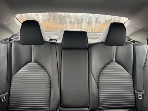 Used 2024 Toyota Camry SE FWD image 18