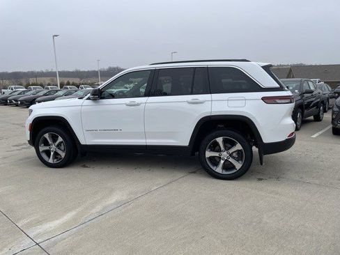 New 2025 Jeep Grand Cherokee Limited w/ MOPAR Finishing Package image 2