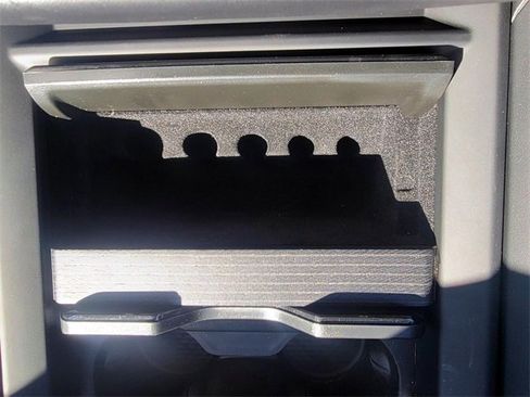 Used 2024 RAM 3500 Limited image 32