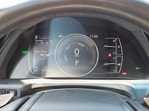 Used 2025 Lexus ES 300h w/ Premium Package FWD image 12