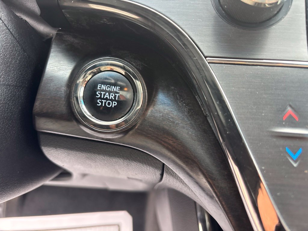 Used 2016 Toyota Avalon XLE Premium FWD image 25
