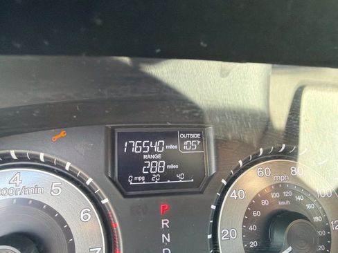 Used 2011 Honda Odyssey EX-L image 9