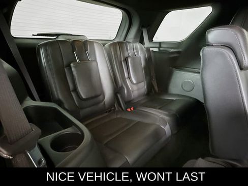 Used 2014 Ford Explorer XLT w/ Equipment Group 202A image 25