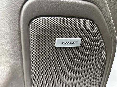 Used 2021 GMC Sierra 1500 SLT image 32