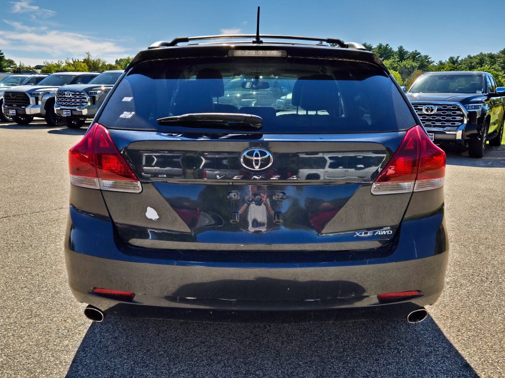 Used 2013 Toyota Venza XLE AWD/4WD image 4