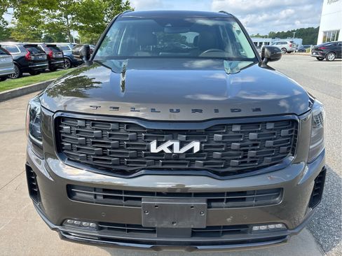 Used 2022 Kia Telluride SX w/ Nightfall Edition Package AWD/4WD image 3