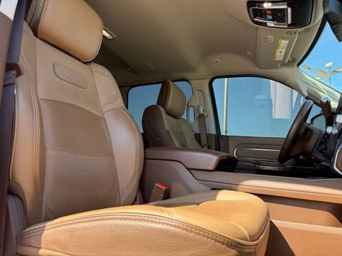 Used 2024 RAM 3500 Limited w/ Towing Technology Group image 15