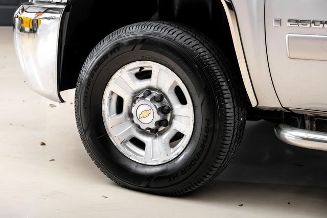Used 2008 Chevrolet Silverado 2500 LT w/ 2LT Convenience Package AWD/4WD image 56