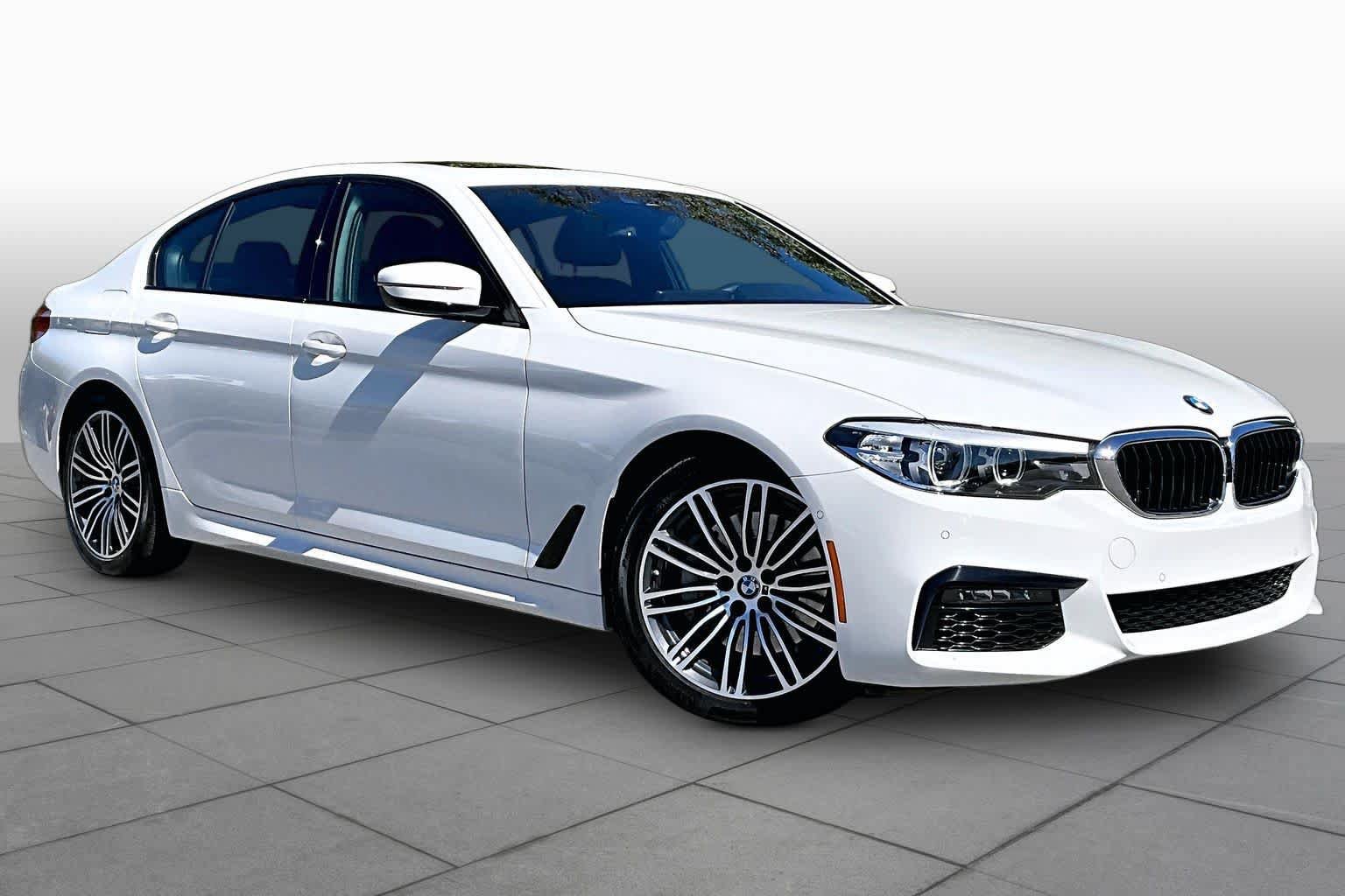Used 2019 BMW 540i w/ M Sport Package RWD image 2
