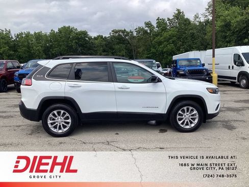 Used 2022 Jeep Cherokee Latitude Lux w/ Sun & Sound Group AWD/4WD image 8
