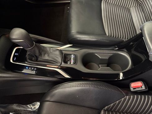 Used 2022 Toyota Corolla XSE image 35