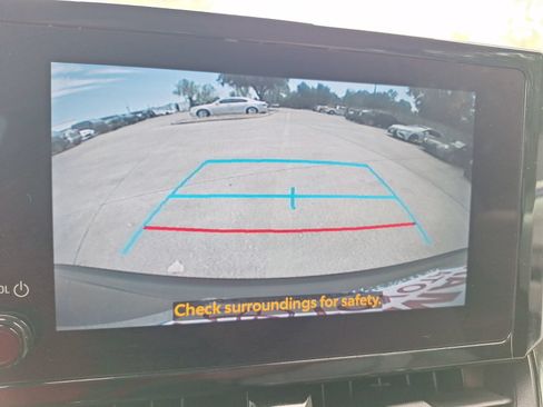 Used 2023 Toyota Corolla Cross L FWD image 24