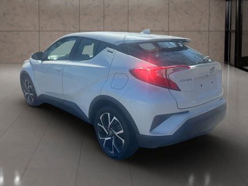 Used 2018 Toyota C-HR XLE image 5
