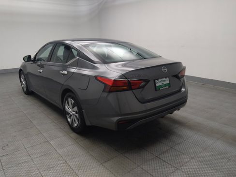Used 2024 Nissan Altima 2.5 S FWD image 5