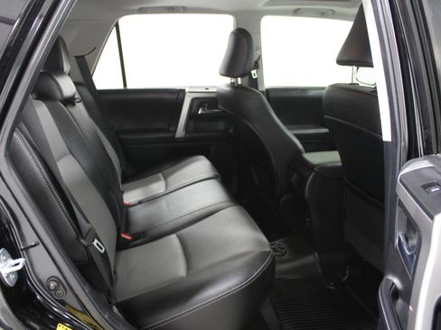 Used 2017 Toyota 4Runner SR5 image 22