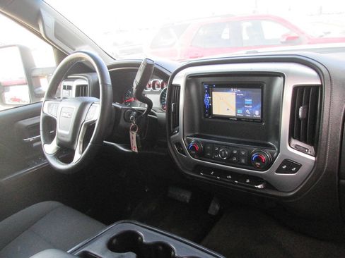 Used 2017 GMC Sierra 2500 SLE w/ HD SLE Preferred Plus Package AWD/4WD image 25