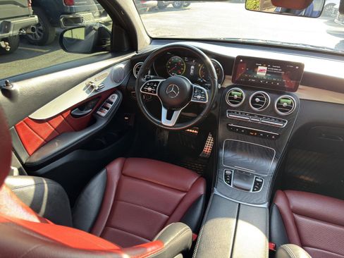 Used 2020 Mercedes-Benz GLC 300 4MATIC Coupe image 31