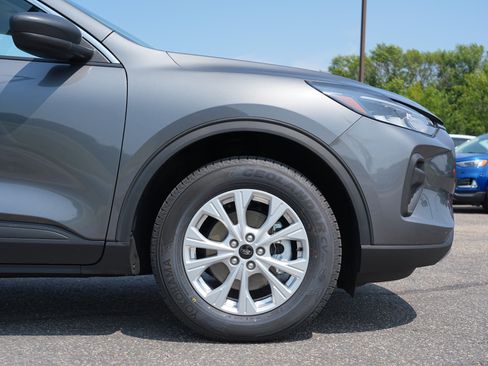 Used 2023 Ford Escape Active w/ Tech Pack #1 AWD/4WD image 13