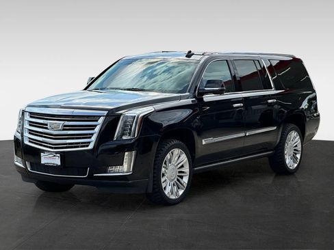 Used 2018 Cadillac Escalade ESV Platinum AWD/4WD image 3