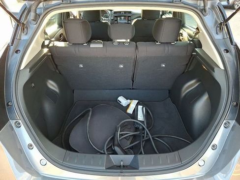 Used 2023 Nissan Leaf S image 28