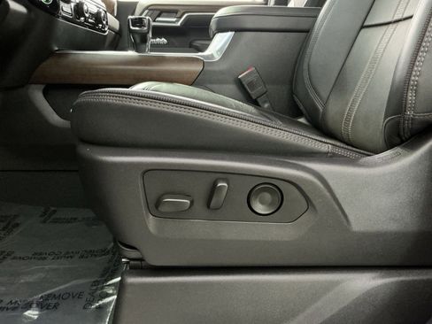 Used 2025 Chevrolet Silverado 1500 High Country image 22