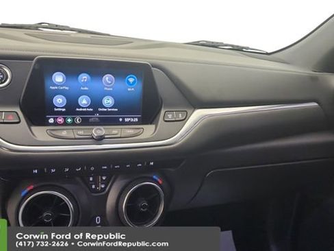Used 2020 Chevrolet Blazer LT image 17